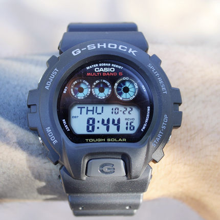 代购正品Casio卡西欧手表男黑色运动三眼太阳能六局电波表GW-6900