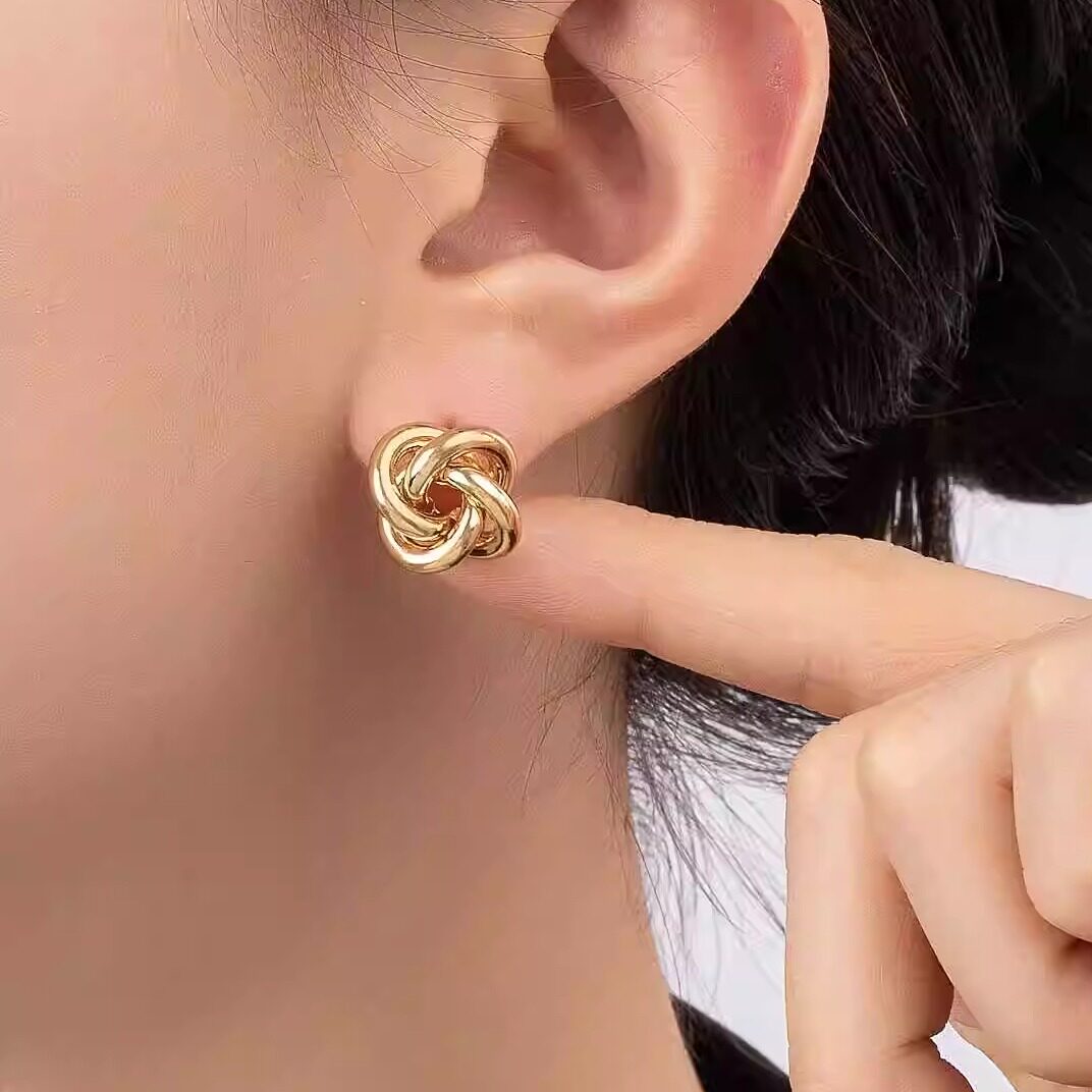 欧美跨境货源法式复古小巧精致耳夹简约个性高级感设计麻花耳钉女