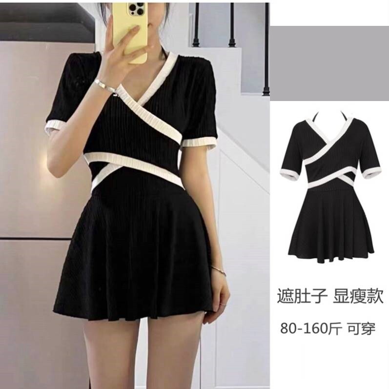 泳衣微胖女孩高级新女大码mm游泳馆连体裙式黑色保守遮肚显瘦温泉