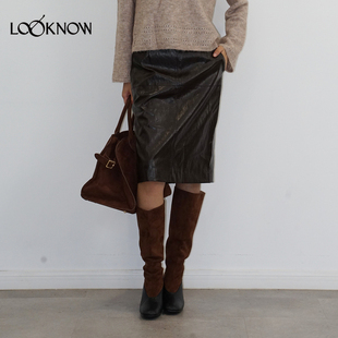 halfmoon X LOOKNOW2025秋冬新款咖色直筒pu皮半身裙女