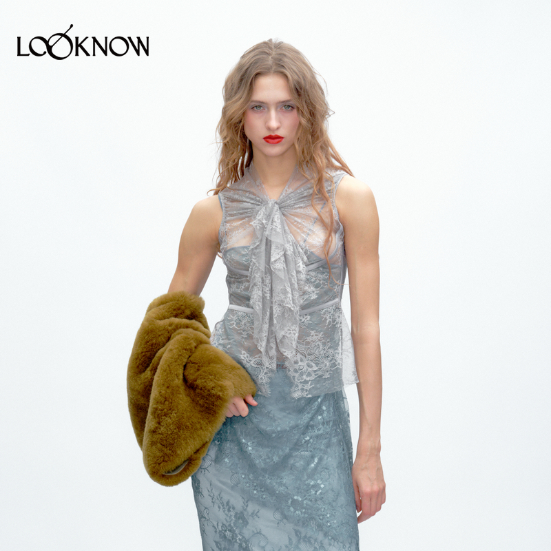 JACQUES WEI设计师品牌LOOKNOW2025年秋季浅灰色宫廷领蕾丝背心