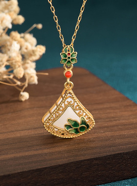 小红书博主推荐古法镀金小裙子扇形复古宫廷风仿和田玉南红项链