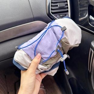 一日徒步登山包户外撞色双肩包潮轻便旅行包登山小背包