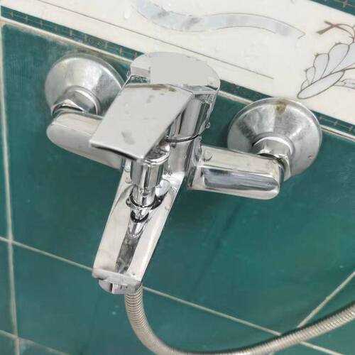 全铜花洒淋浴混水阀套装浴缸洗澡浴室热水器卫生间冷热三联水龙头