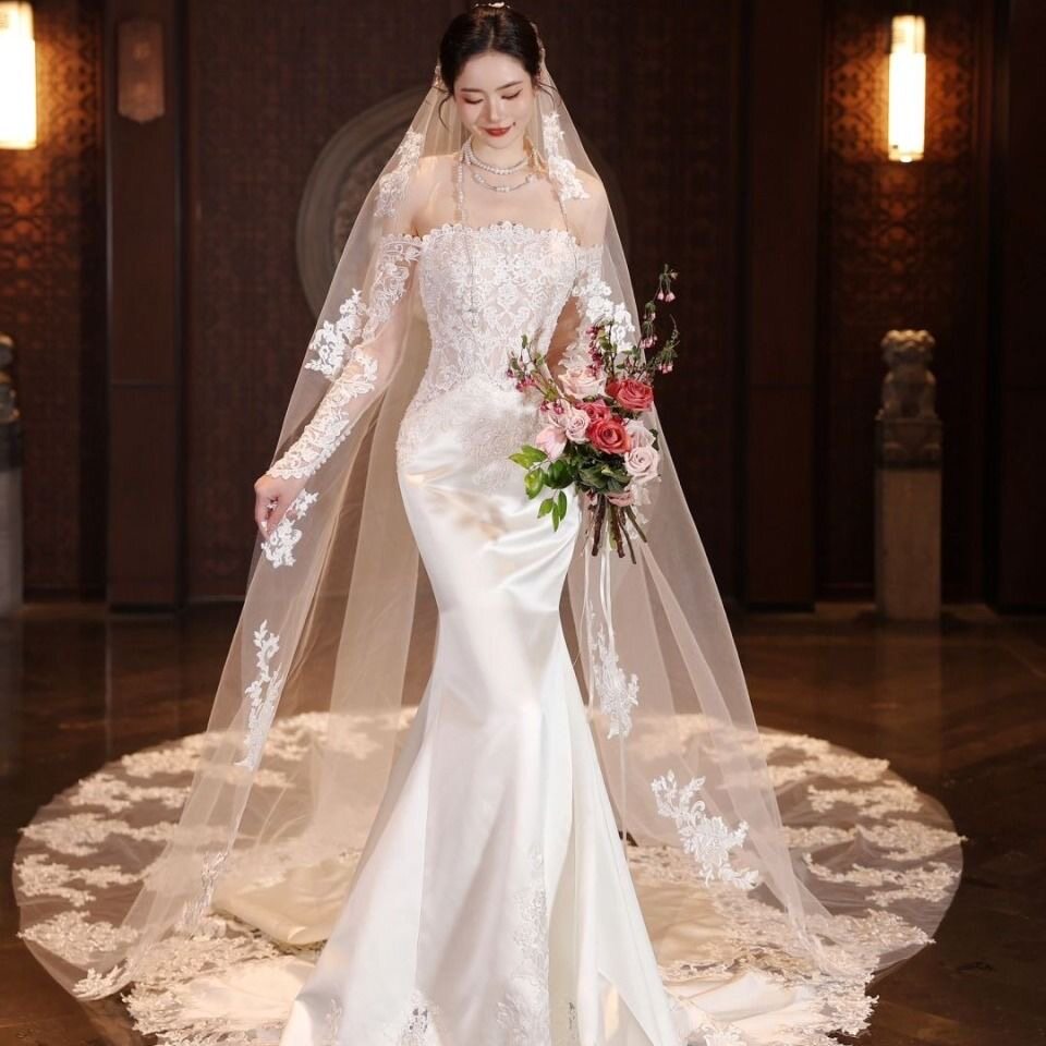 一字肩长袖轻婚纱新娘复古蕾丝出门纱鱼尾拖尾法式迎宾礼服裙冬季