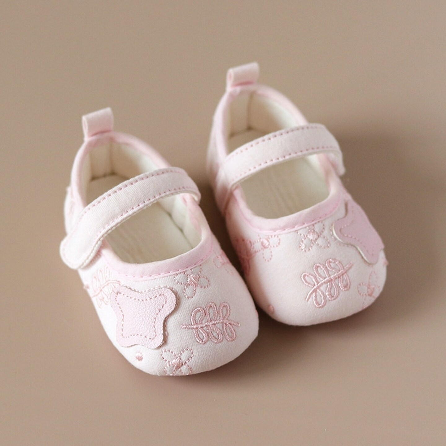 女婴幼儿鞋子春夏款宝宝公主鞋婴儿布单鞋防掉6软底鞋0-1岁9个月7