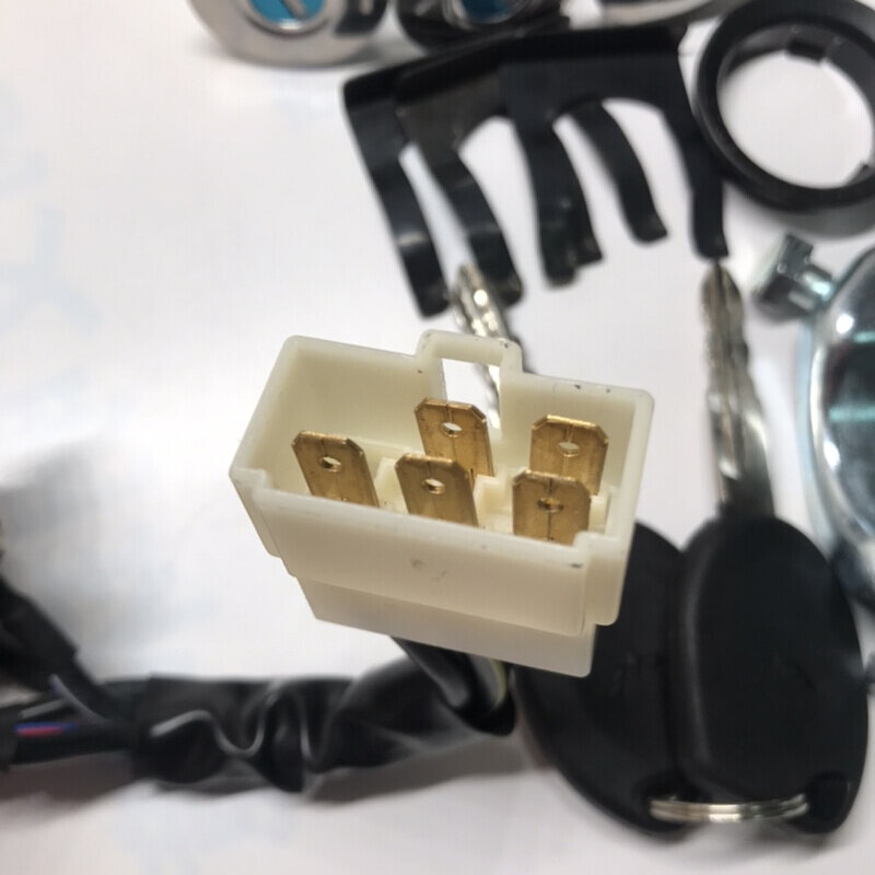 适用五菱荣光全车锁芯钥匙总成带转向柱锁荣光S点火开关全车锁芯