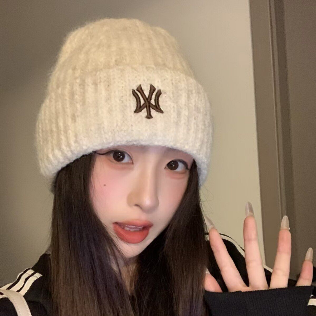 韩国潮牌冬帽子2025男女新款冷帽毛线针织护耳骑车保暖可爱防风帽