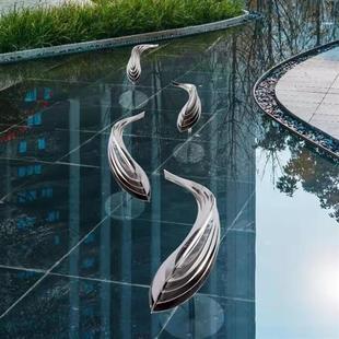 不锈钢小鱼雕塑荷叶摆件小动物仿真雕塑水池装饰水景墙面挂饰定制