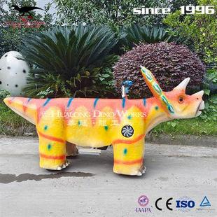 自贡厂家定制仿真恐龙电瓶坐骑跑跑车儿童亲子电动三角龙滑行小车