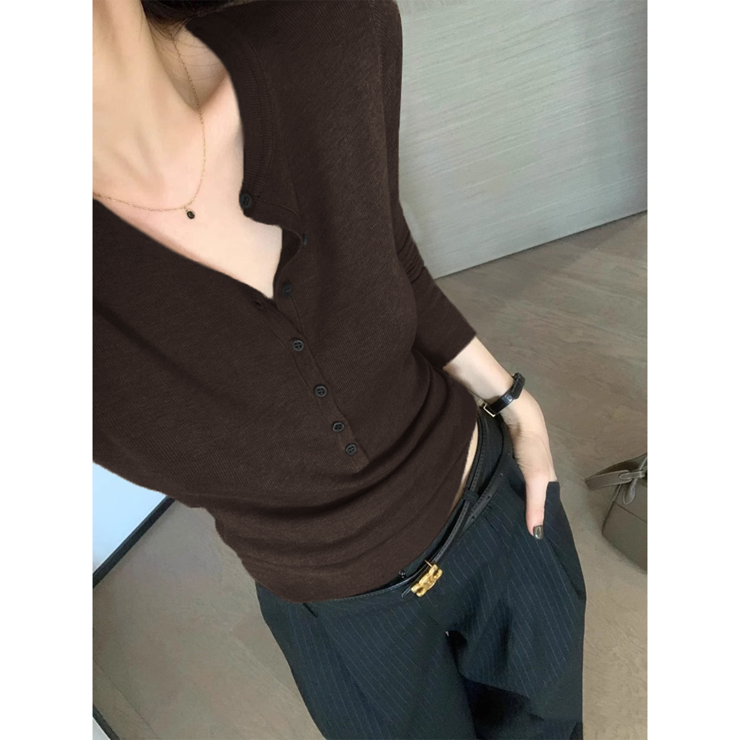 咖色高级感老钱风长袖针织衫女早秋复古美拉德气质修身百搭上衣薄