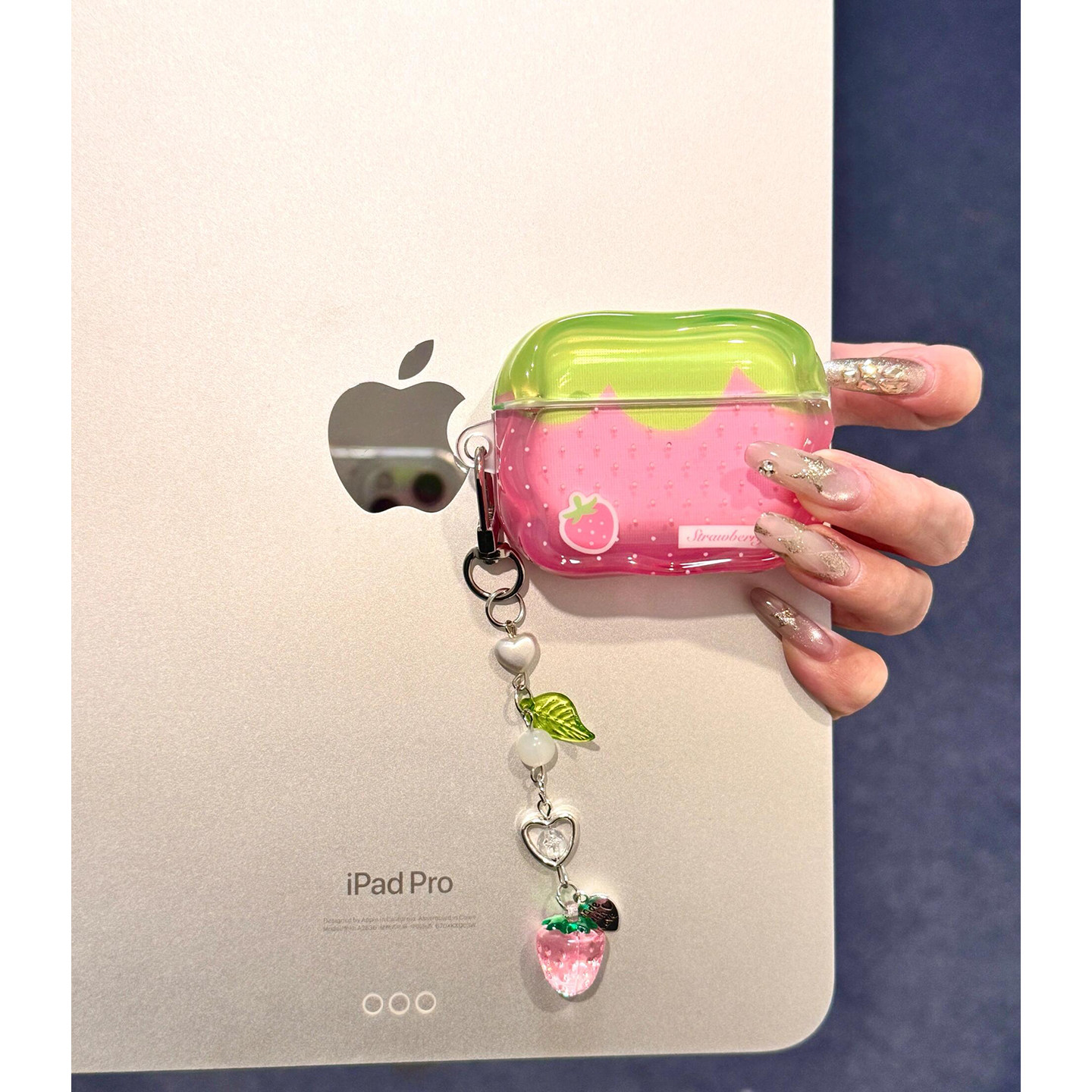 半透色波点草莓带挂件适用airpods3保护套airpodspro3苹果耳机保护壳airpods1/2耳机套情侣三代4网红pro2代女,3C数码配件,手机挂件/手机链,淘宝优惠券,粉丝福利购,淘宝优惠卷