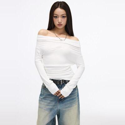 长袖蕾丝一字肩紧身上衣