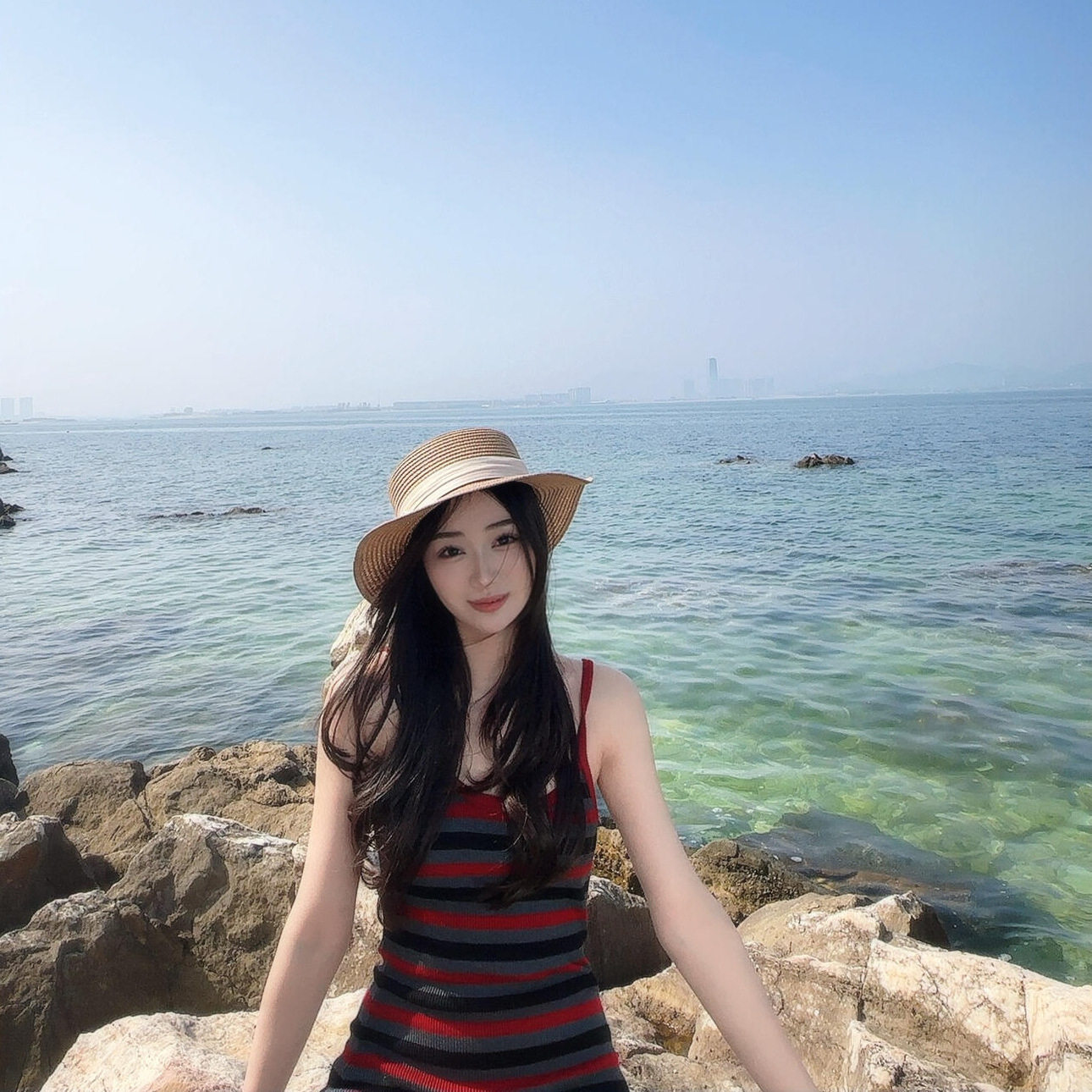 假日慵懒风撞色条纹U领收腰显瘦针织吊带连衣裙夏日绝美度假长裙