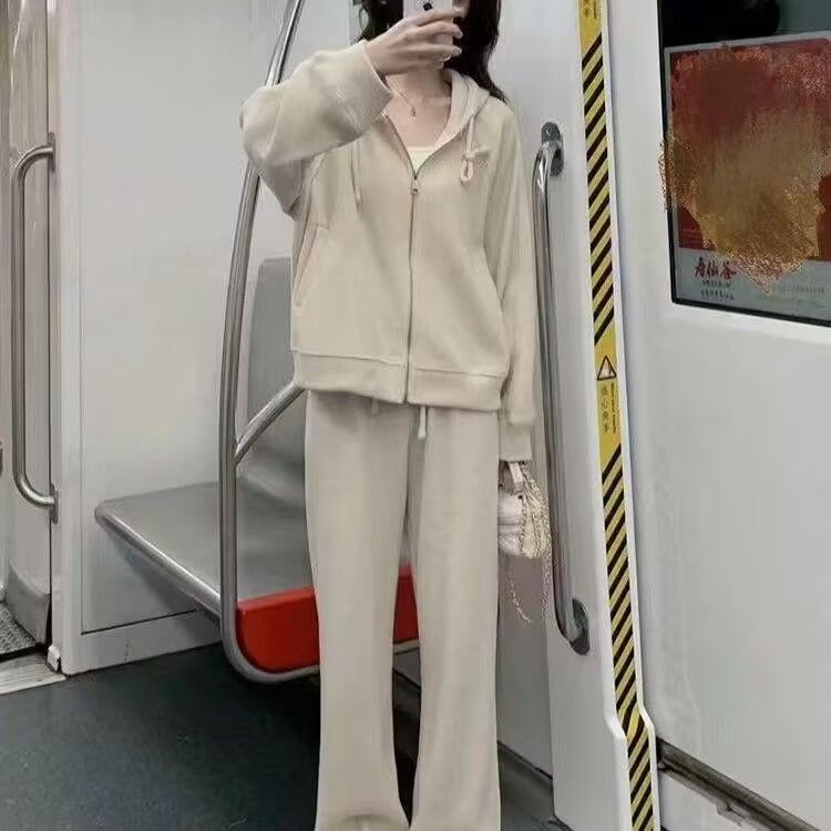 2026新款小个子奶系穿搭一整套女秋冬季粉色休闲运动卫衣两件套装
