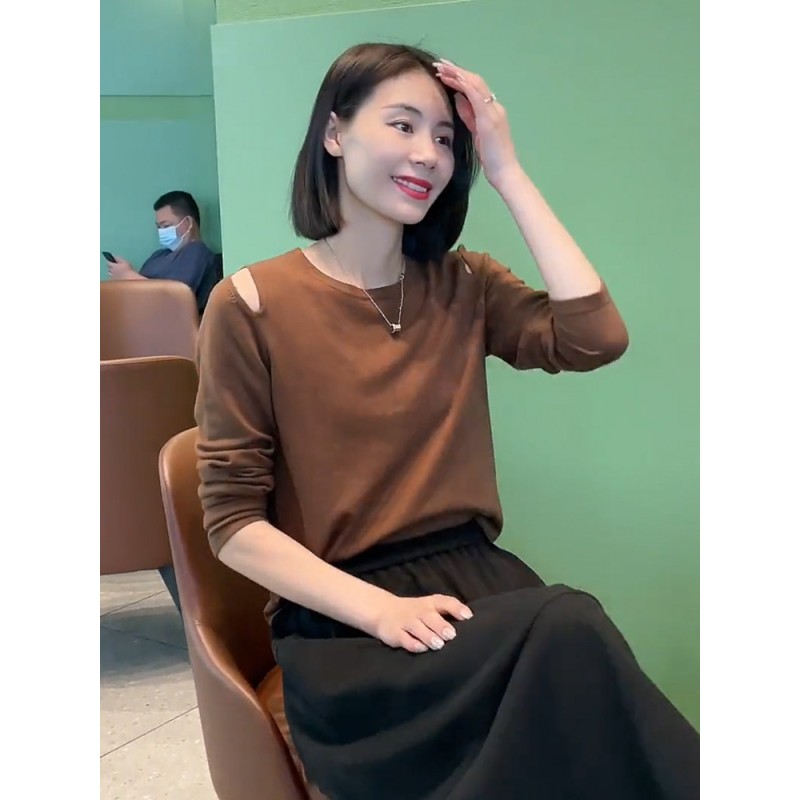 速发2025秋冬新款镂空露肩打底衫女内搭长袖半高圆领针织衫宽松毛