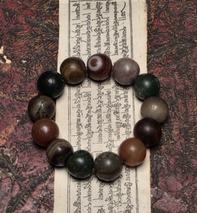 藏地瑜伽士修持【大尺寸爆老千系糖球玛瑙古珠十三颗】高端文玩