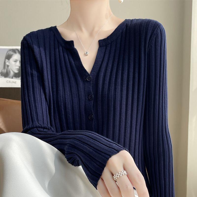 2024秋新款v领针织开衫外套女短款百搭坑条毛衣女宽松外穿长袖