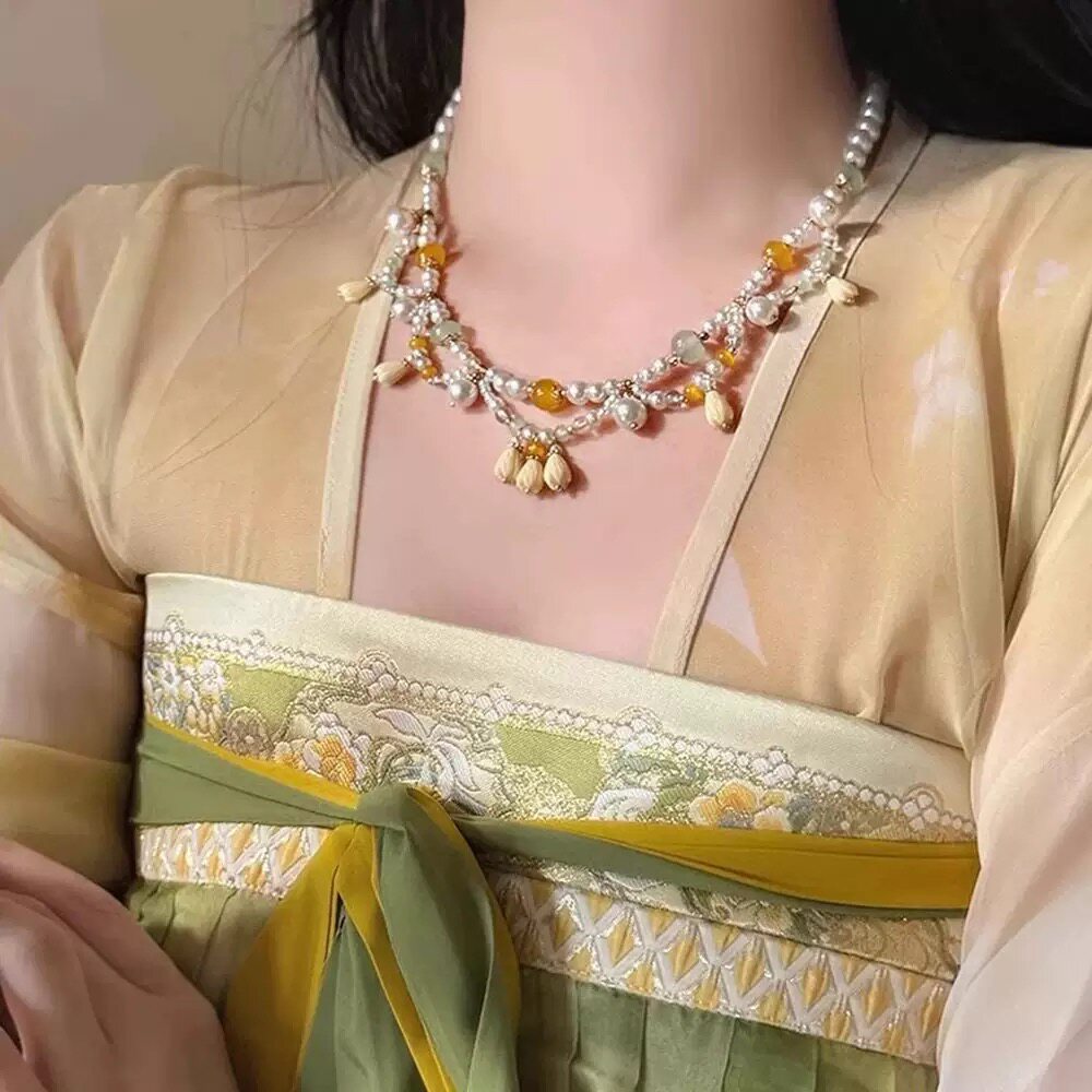 唐风璎珞浅黄铃兰项链女新款古风坦领颈饰新中式链三坑汉服配饰品