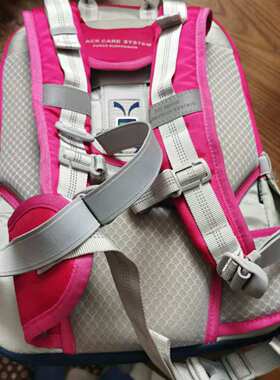 悬浮减压减负双肩护脊儿童书包福利款