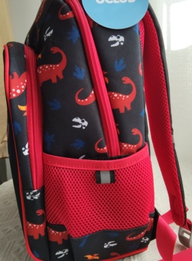 新款恐龙书包小学生男一二三四年级儿童减负护脊轻便双肩包