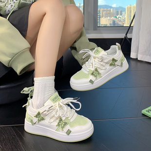 女2025新款 厚底板鞋 爆款 百搭潮流休闲鞋 女 时尚 人本绿色蝴蝶小白鞋