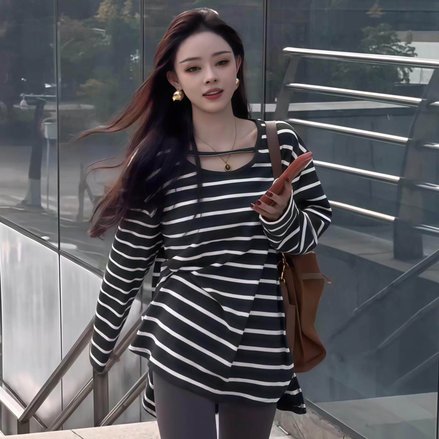 JOYIASS慵懒风侧开叉条纹T恤女2025新款秋季宽松大版中长款U领长