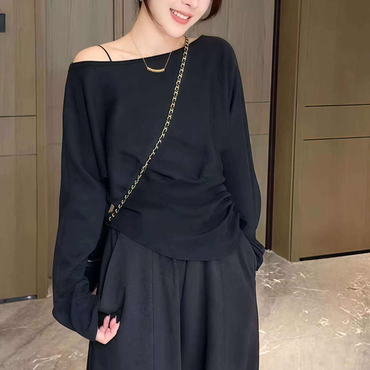 JOYIASS侧纽扣褶皱斜肩针织衫女2025新款秋季别致掐腰显瘦长袖露