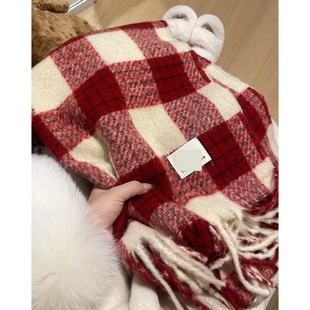 高级感红色格子围巾女冬季2025新款百搭氛围感保暖新年圣诞围脖潮