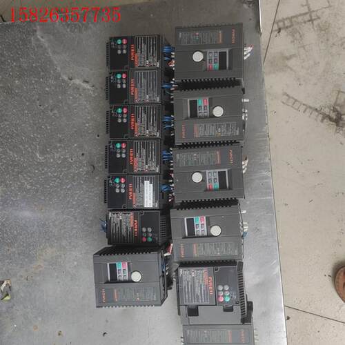 富士变频器  FVR2.2C11S-2 3项220V 2.2(议价)