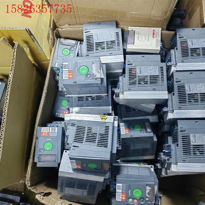 施耐德变频器ATV310H037N4A,0.37KW成色新功(议价)