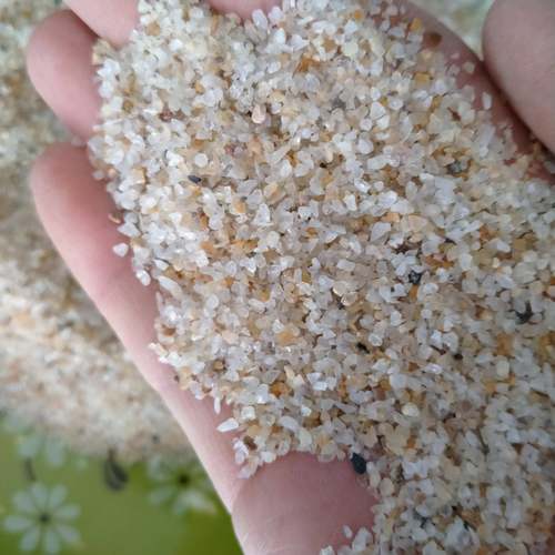 黄色石英砂水处理石英砂大小颗粒高纯石英砂高白石英砂