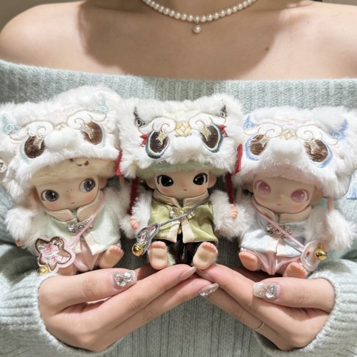 DIMOO新生日记陌生依赖新年醒狮娃衣眷恋新奇10厘米懵懂过年衣服