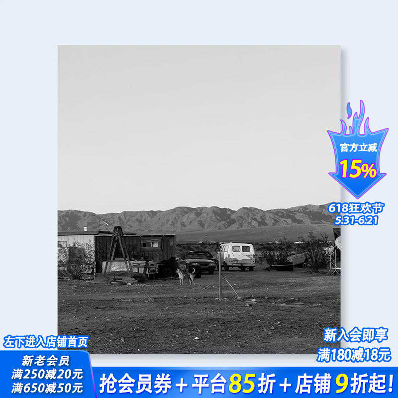 【现货】约翰·迪沃拉|沙漠中追逐我车的狗 JOHN DIVOLA | Dogs Chasing My Car in the Desert 原版英文摄影作品集 正版进口书