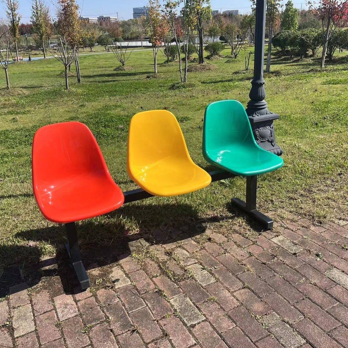 网红塑料公共排椅三人位座椅室内外超市等候休息篮球场公园椅子