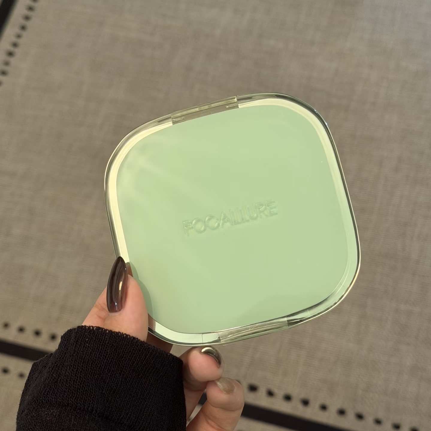 【新品上市】菲鹿儿四色高光修容一体综合盘面部立体鼻影提亮阴影