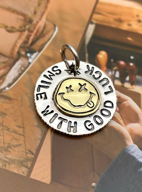 FuGui 复古潮牌《笑脸》幸运字母圆牌吊坠男女嘻哈个性做旧项链男