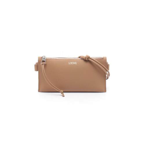 中古Loewe罗意威斜挎包