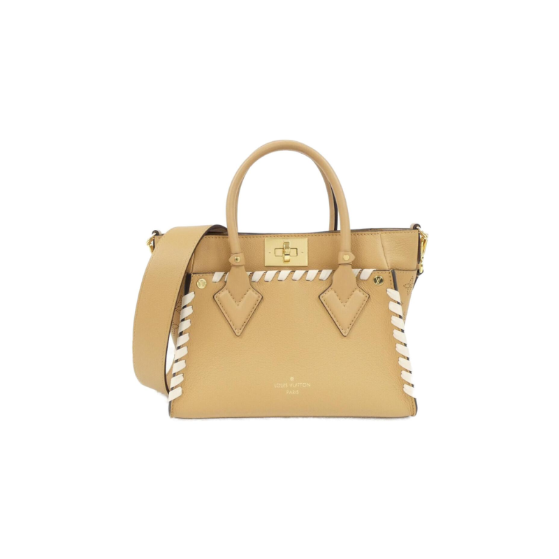 中古LV路易威登女包A级95新Mahina On My Side牛皮锁扣单肩包复古