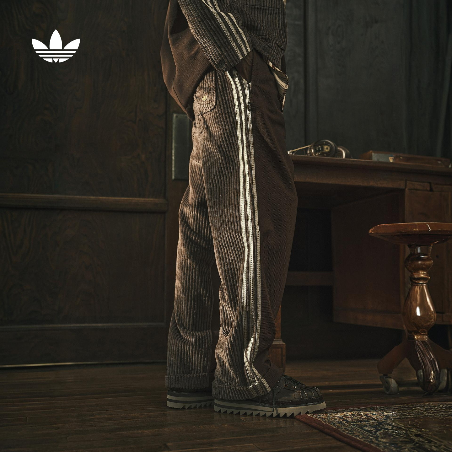 阿迪达斯三叶草男女运动裤