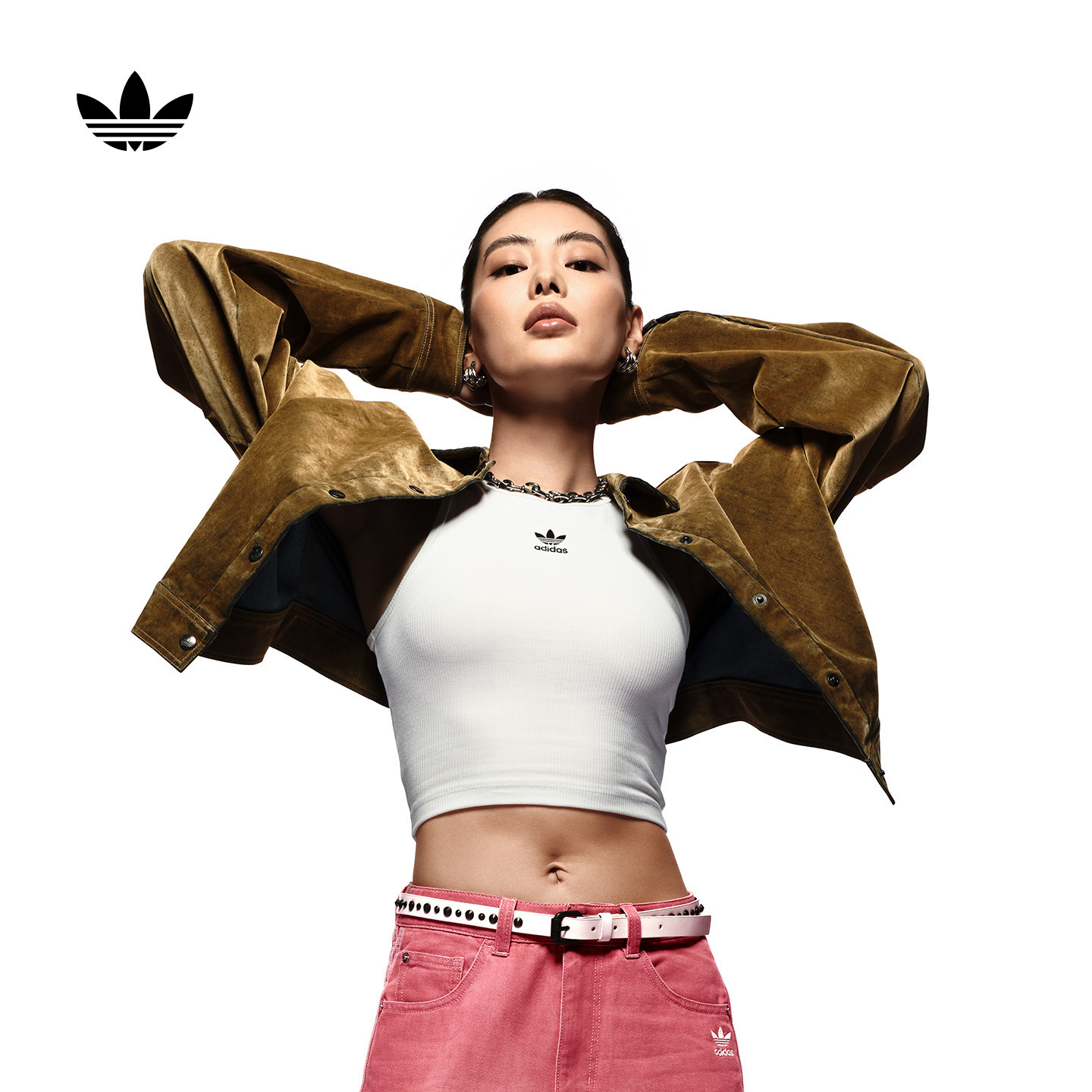 阿迪达斯三叶草女丝绒夹克外套