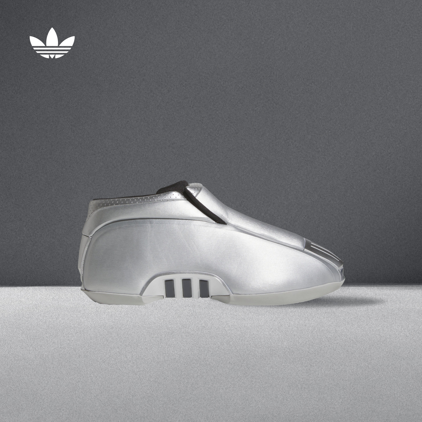 阿迪达斯三叶草男女篮球风运动鞋