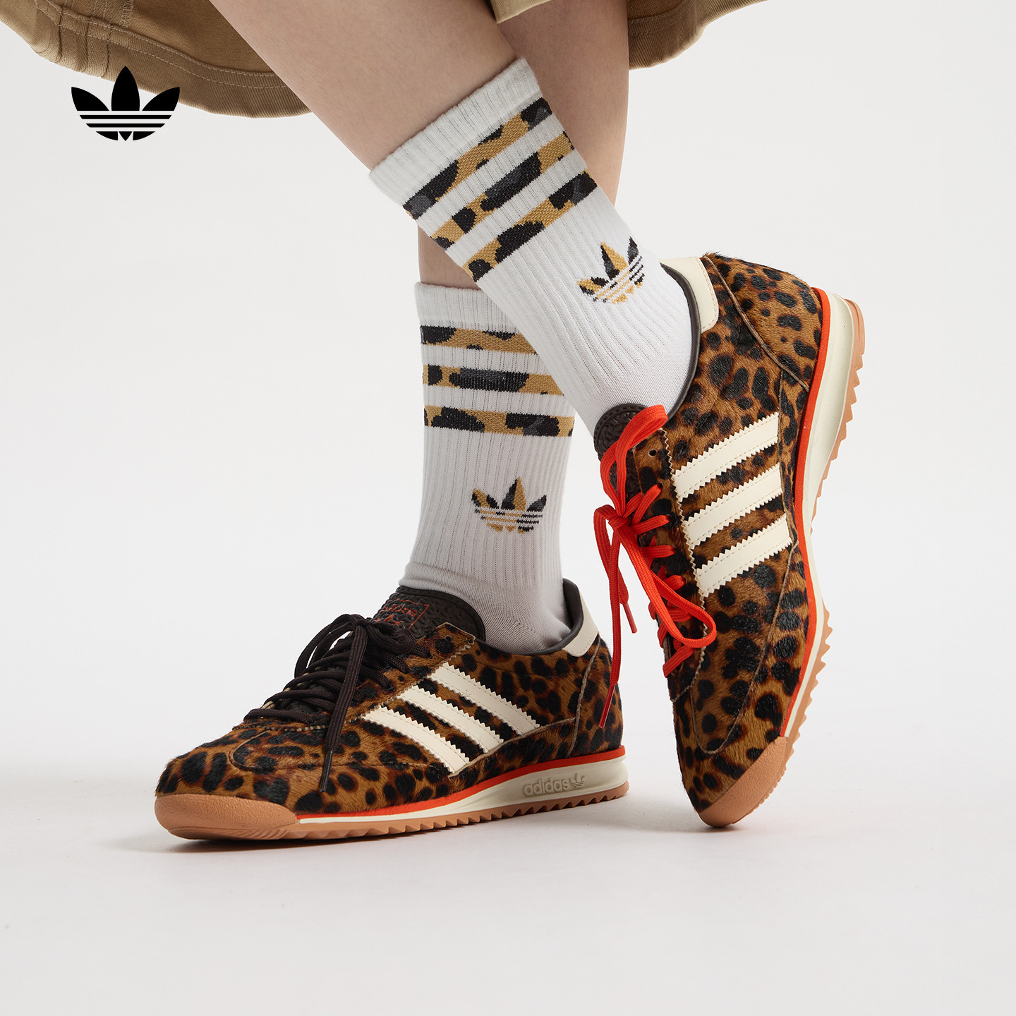 T头鞋阿迪达斯三叶草女子经典鞋