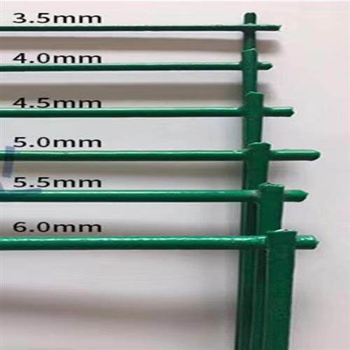 高速公路铁路护栏网双边小区工厂区果园圈地钢丝隔离栅防护围栏网