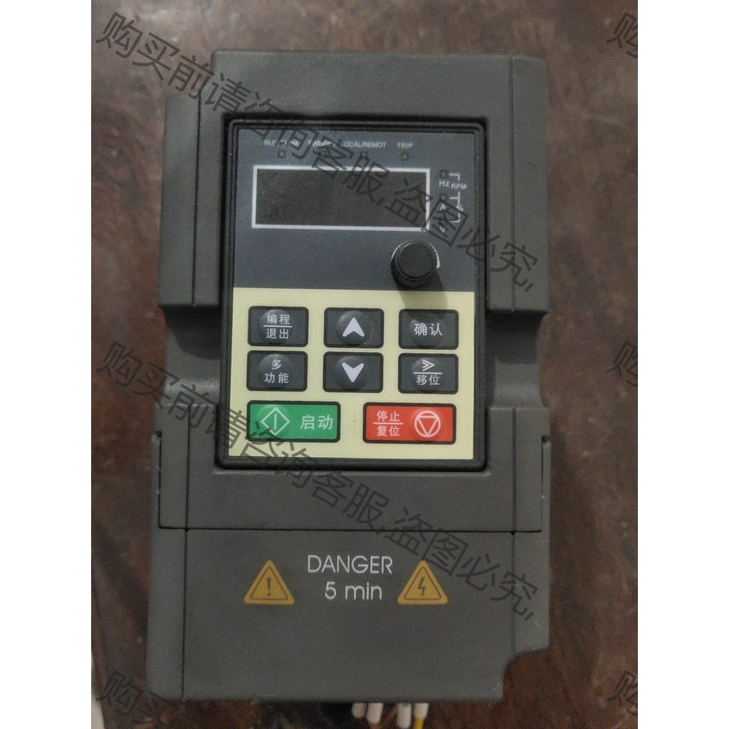 功能正常议价 英威腾TL-M100R7G1 0.75KW 现货 实物图