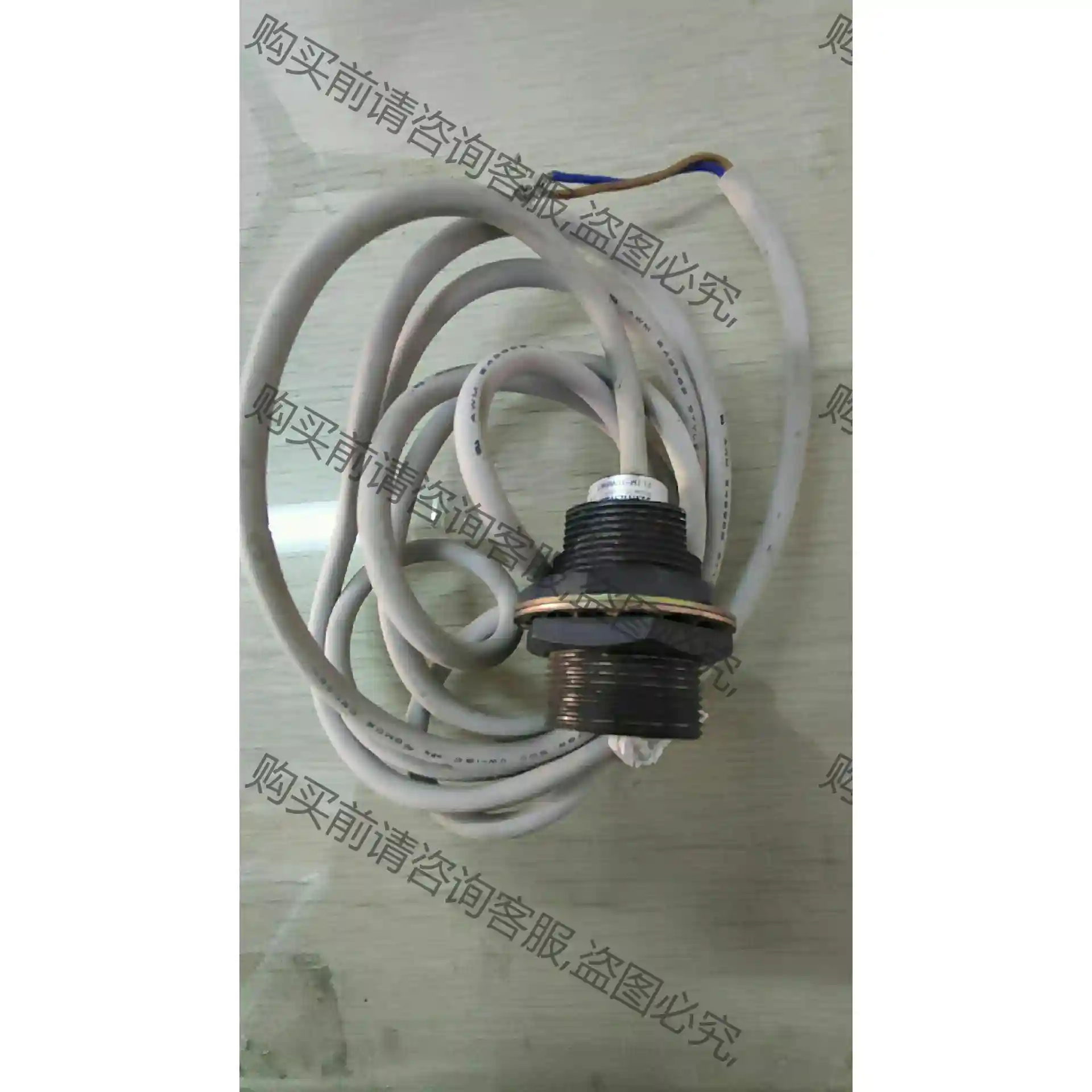 接近传感器FL7M-10W6WT-CN03T 二手品质 功 议价再拍 拆机件