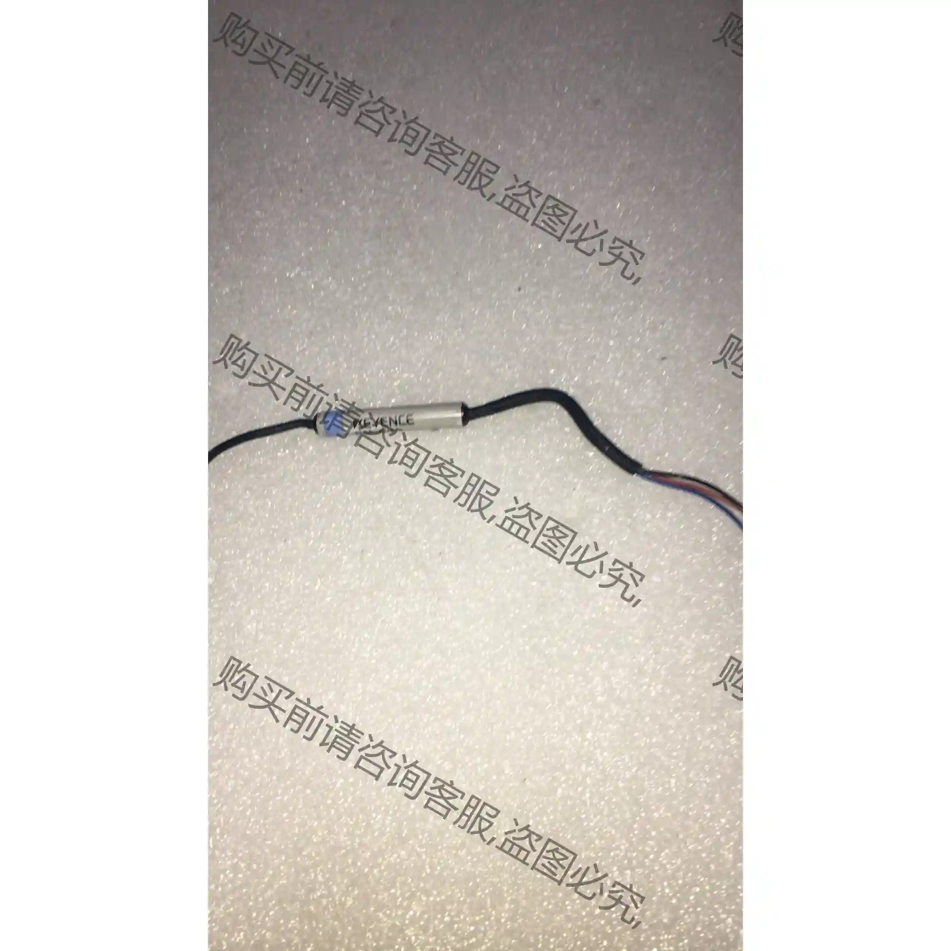 基恩士EM-030 接近传感器。成色如图 线短可以接 议价再拍 拆机件