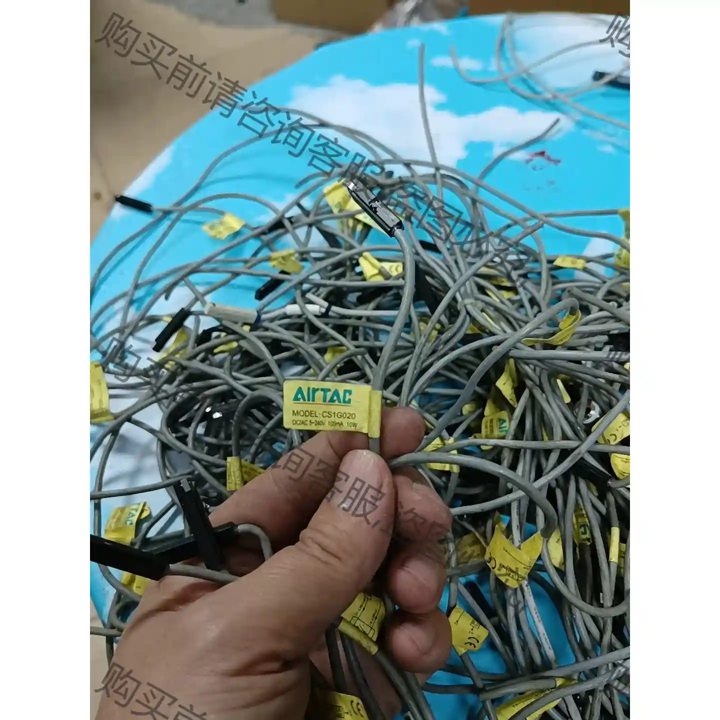 亚德客磁性开关，CS1G020，有80条，线长15—40公分 议价再拍 拆