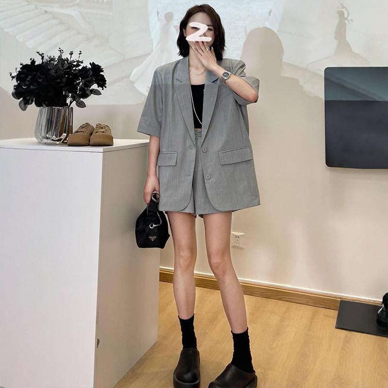 BLLOUKE夏季黑色短袖西装套装女薄款2025新款韩版休闲西服短裤显