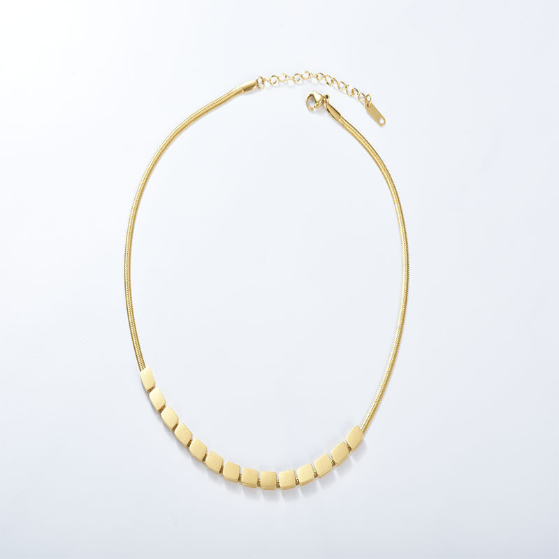 简梵洛小众奢华风配饰锁骨链夏新款潮金色蛇骨合金精致百搭项链女